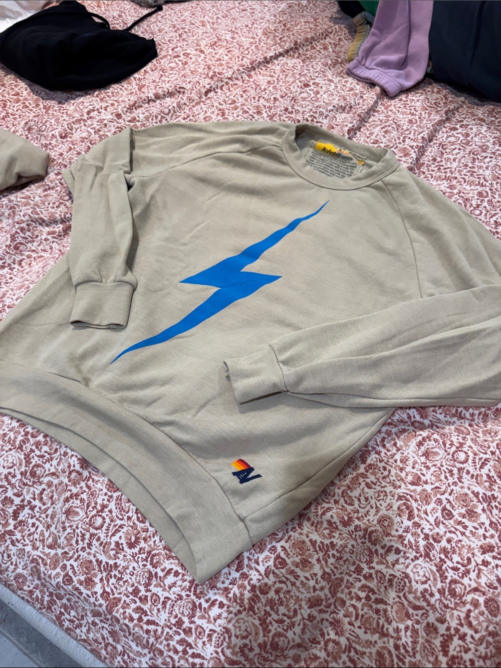Bolt crewneck